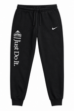 Cargar imagen en el visor de la galería, Club Fleece Jogger
