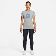 Cargar imagen en el visor de la galería, Women - Core SS Tee Logo Capitanes DkHeather
