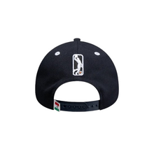 Cargar imagen en el visor de la galería, Capitanes de Ciudad de México NBA G League 9FORTY Snapback Navy
